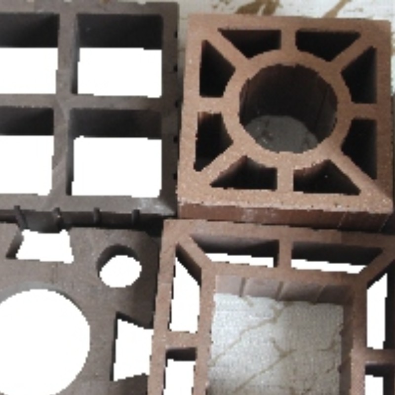 O molde de extrusão de plástico de madeira PE pode ser personalizado.